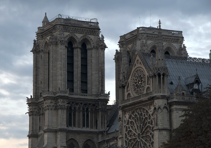 Cathedral Notre Dame (f11 - 1/6 sec - ISO 100) — © Adam Sedgley